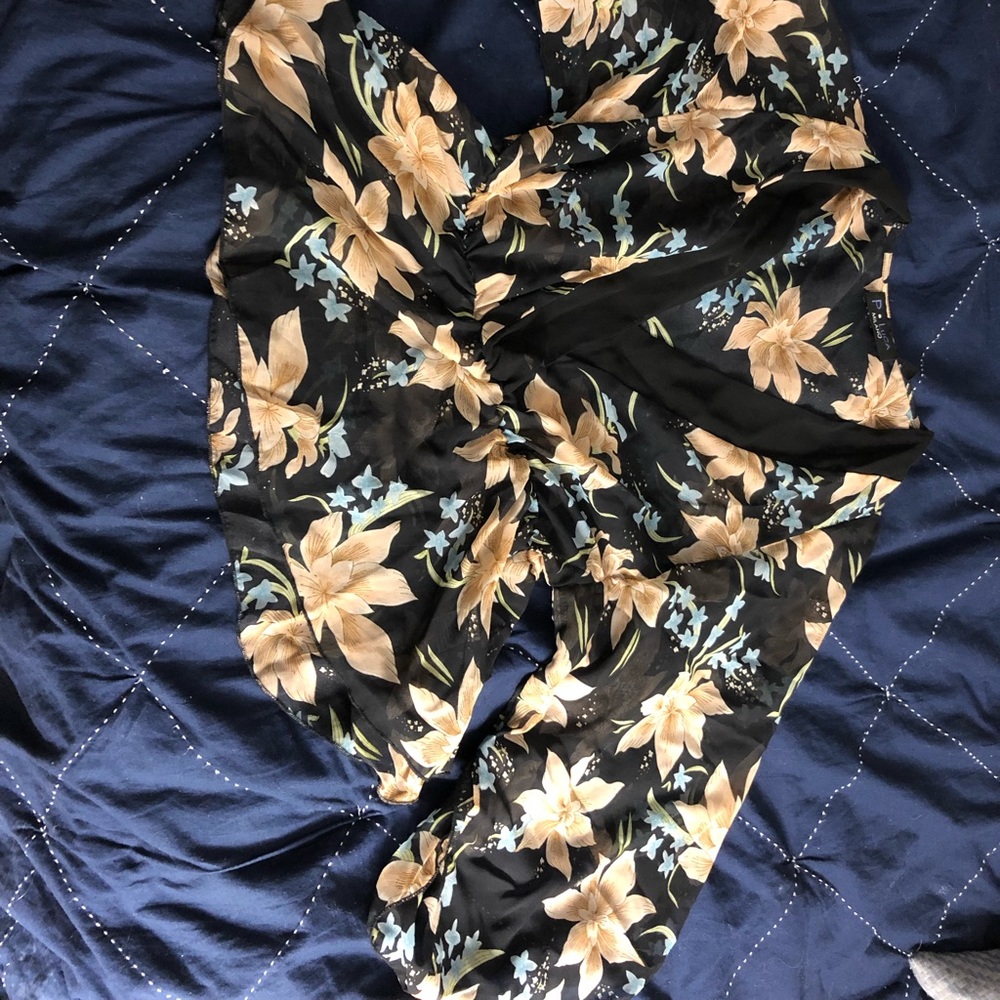 Flower chiffon overlay top